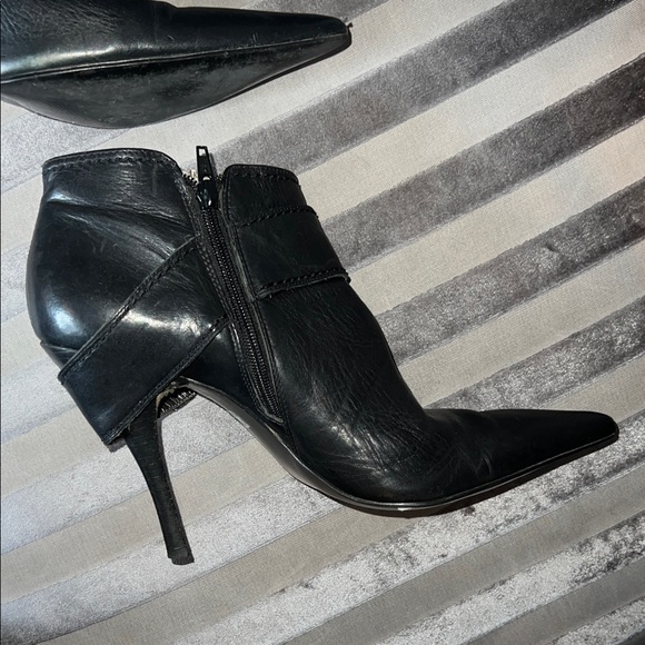 YOU ARE LOOKING AT A TOTAL UNICORN 🦄 Carlos by Carlos Santana "Midnight Edge" 🖤 - Picture 5 of 6